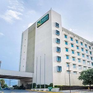 Quality Inn Monterrey La Fe